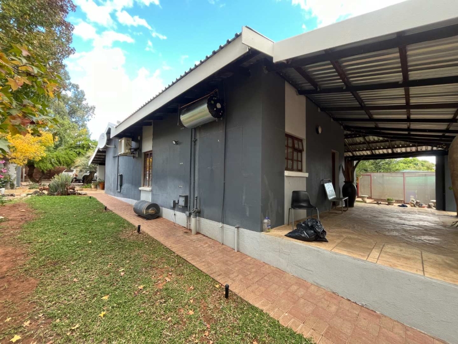 5 Bedroom Property for Sale in Keidebees Northern Cape